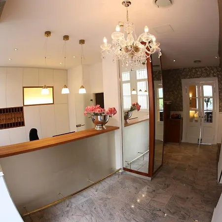 Molkenkur Hotel 4*